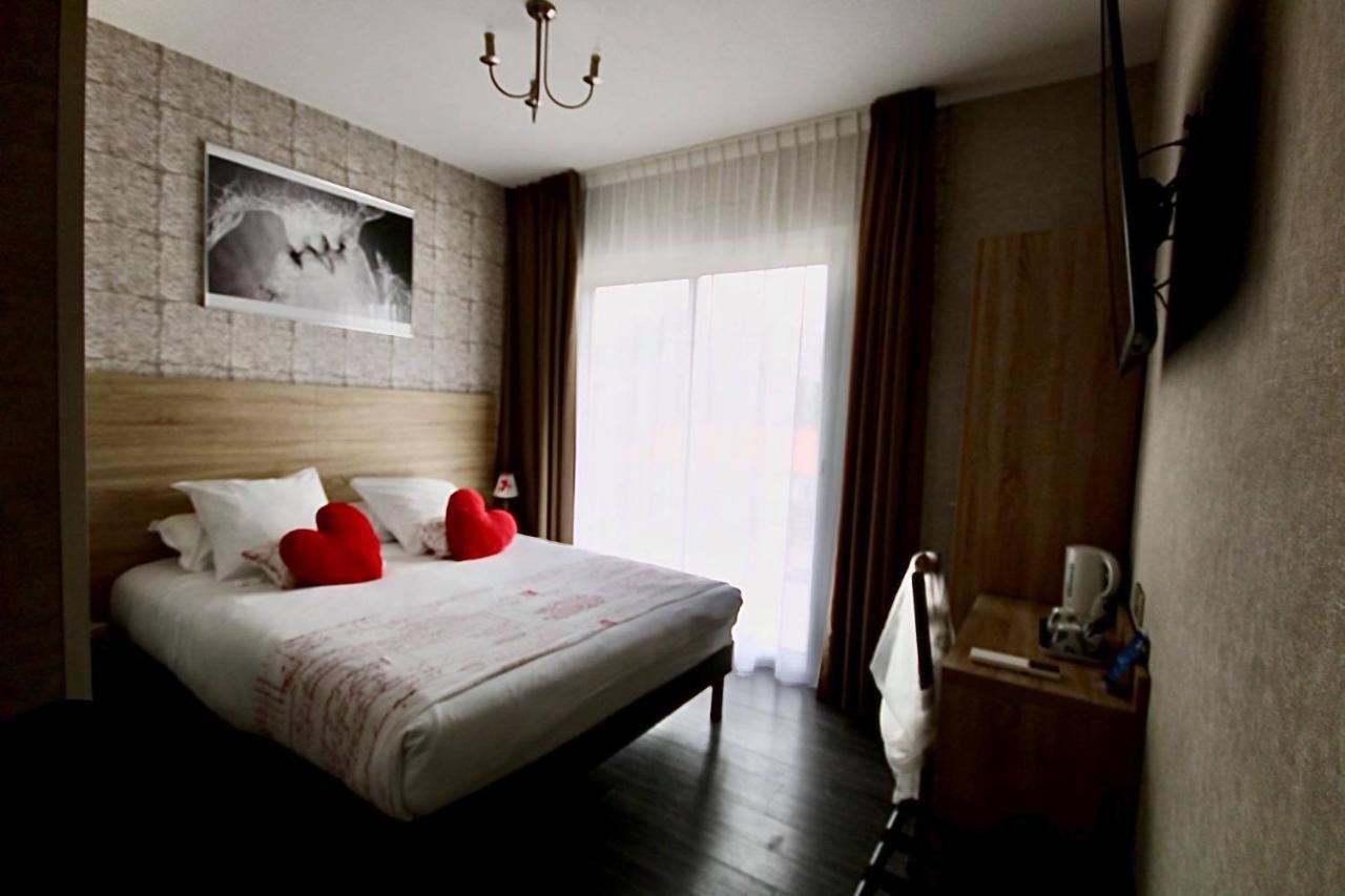 The Originals Boutique, Hôtel Lakeside, Biscarrosse , Lac Parentis-en-Born Exterior foto