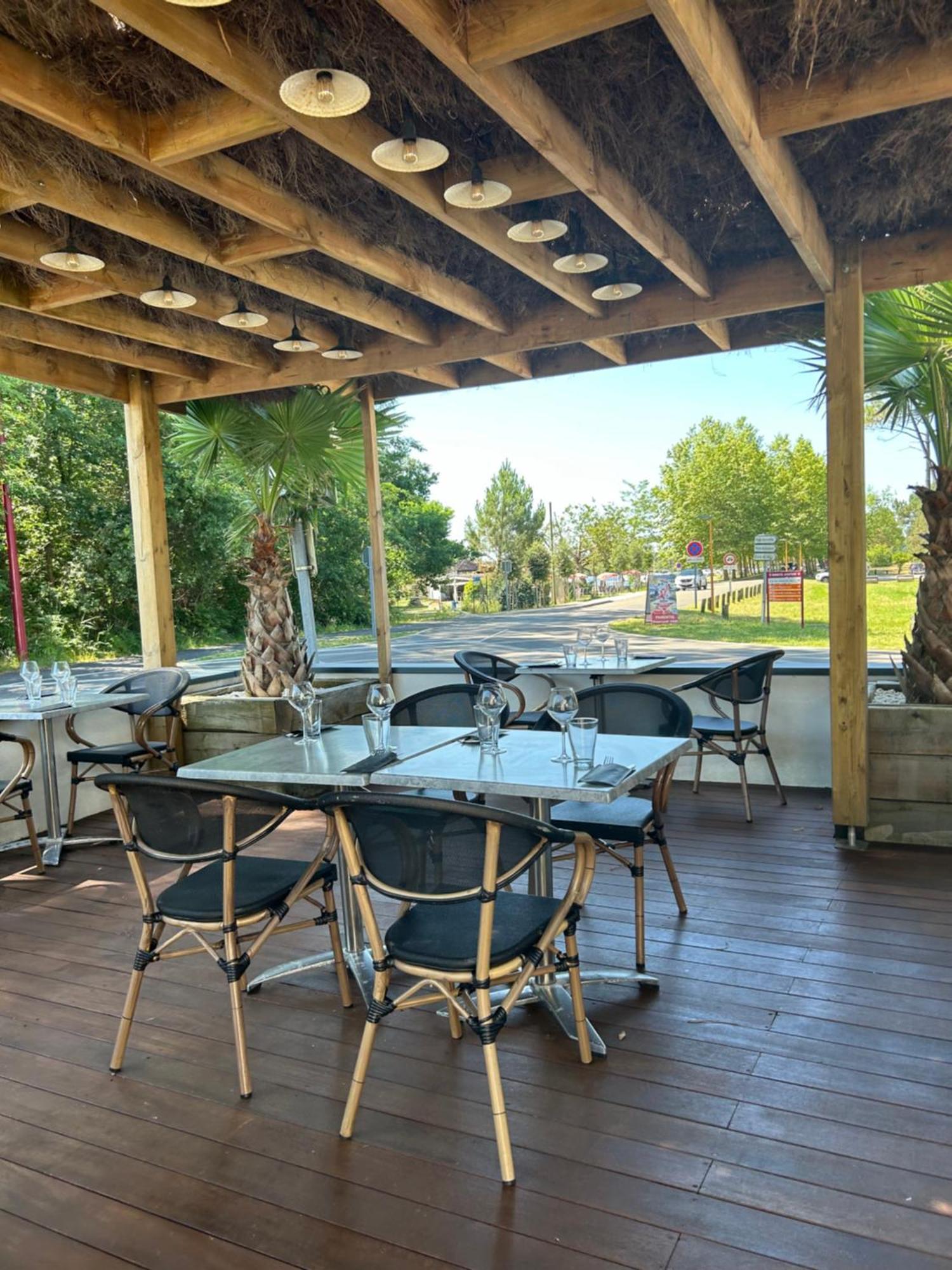 The Originals Boutique, Hôtel Lakeside, Biscarrosse , Lac Parentis-en-Born Exterior foto